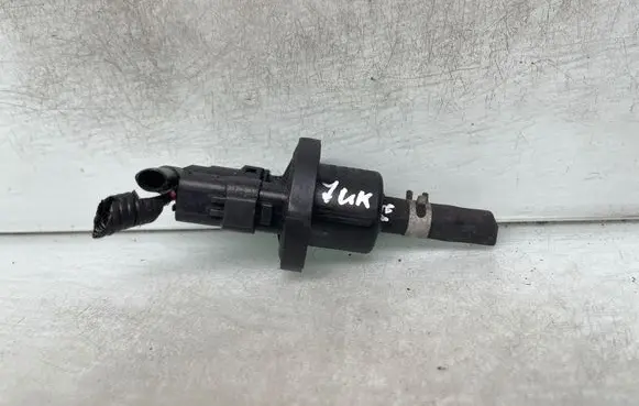 Nissan Juke I F15 Vacuum valve 149304ed0a V29036755