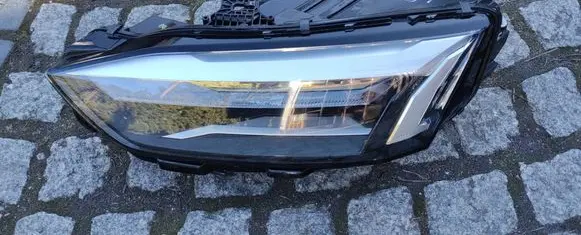 Audi A5 Headlight/headlamp 8W6941011