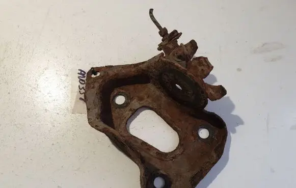Opel Corsa D Bracket in trunk/boot 
