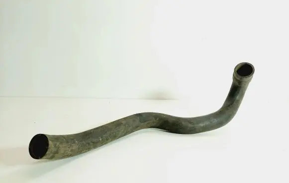 Audi A6 S6 C4 4A Engine coolant pipe/hose 4A0121055