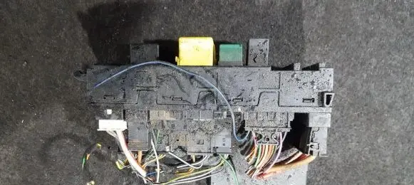 Mercedes-Benz C W202 Fuse box set 0225455332 309872