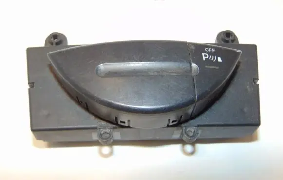 Mercedes-Benz E W211 Parking (PDC) sensor switch A2118206510