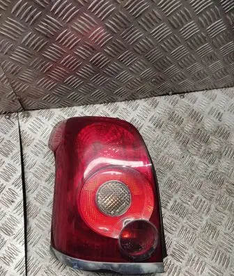 Toyota Avensis T250 Rear/tail lights