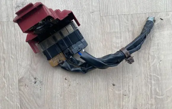Suzuki SX4 S-Cross Positive cable (battery)
