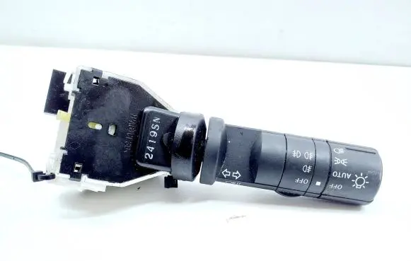 Nissan Qashqai Light switch NILES14425