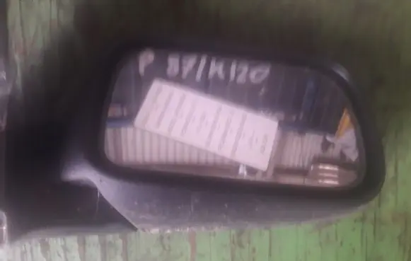 Nissan Primera Front door electric wing mirror
