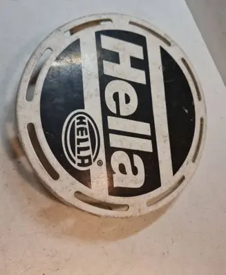 Headlight/headlamp dust cover