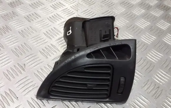 Citroen C5 Dashboard air vent grill cover trim 