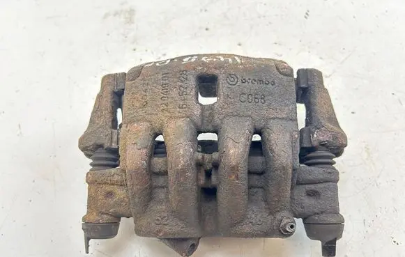 Toyota Aygo AB10 Front brake caliper 22942000
