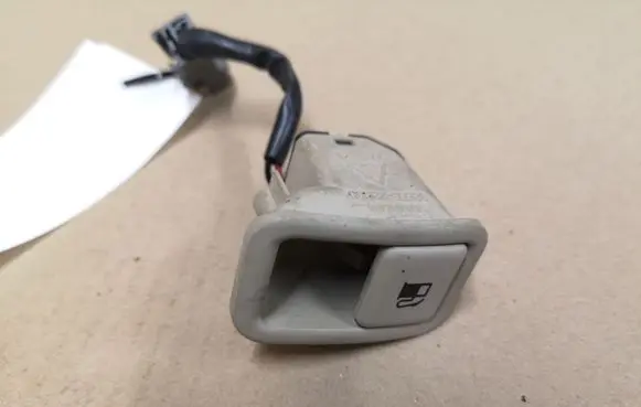 Hyundai Santa Fe Fuel tank opening switch 985552B000