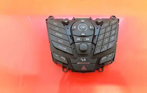 Ford Grand C-MAX Head unit multimedia control AM5T18K811CE 331411000 51BA4F0D