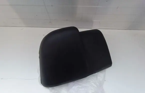 Volkswagen II LT Rear bumper corner part panel trim 