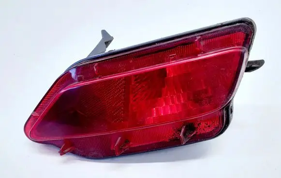 Toyota RAV 4 (XA40) Rear fog light 