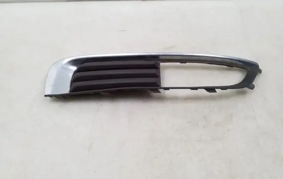 Opel Insignia A Front bumper lower grill 13238371