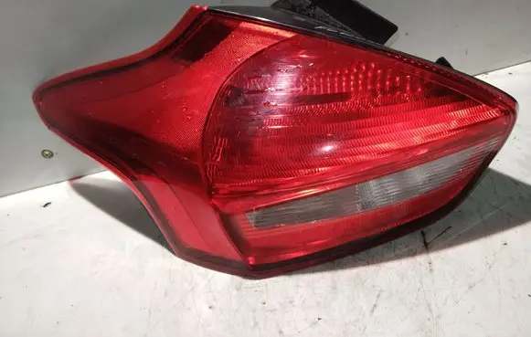 Ford Focus Rear/tail lights F1EB13405B