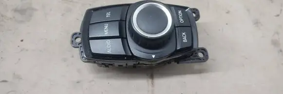 BMW 3 F30 F35 F31 Head unit multimedia control 9261704 033623101