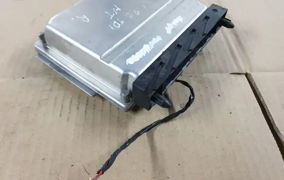 Volvo S80 Engine control unit/module 0281001776 09496667A