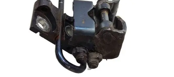 Volkswagen Jetta V Rear door lower hinge 1K4833411 A046575