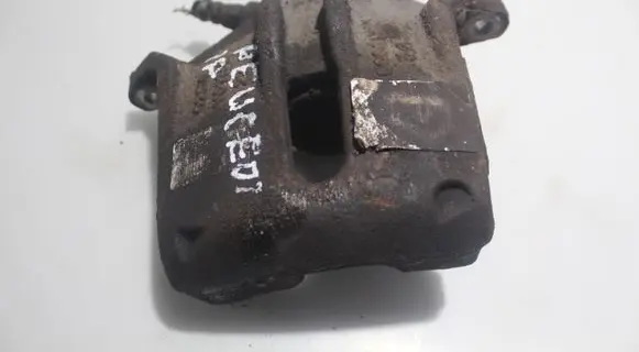 Peugeot 208 Front brake caliper