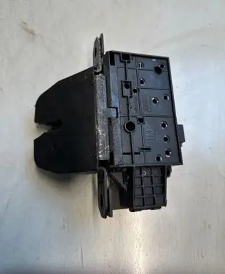 Opel Vectra C Tailgate/trunk/boot lock/catch/latch 495072894
