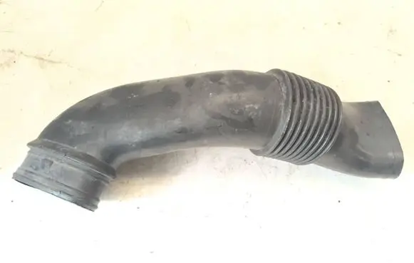 Volvo S70 V70 V70 XC Air intake hose/pipe 9161887