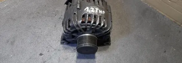 Peugeot 2008 I Generator/alternator 9818677980