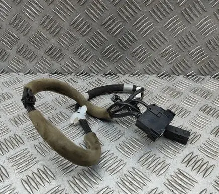 Mitsubishi L200 USB socket connector 8755A146V 8755A146