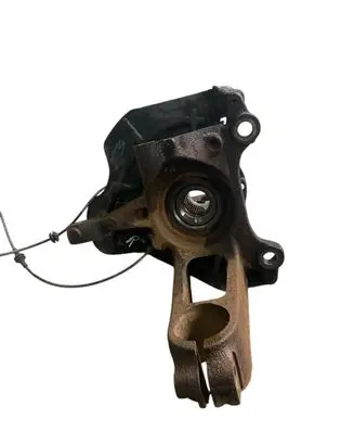Front wheel hub