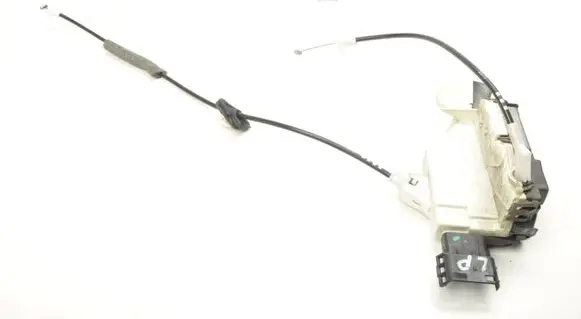 Peugeot 308 Front door lock 567148