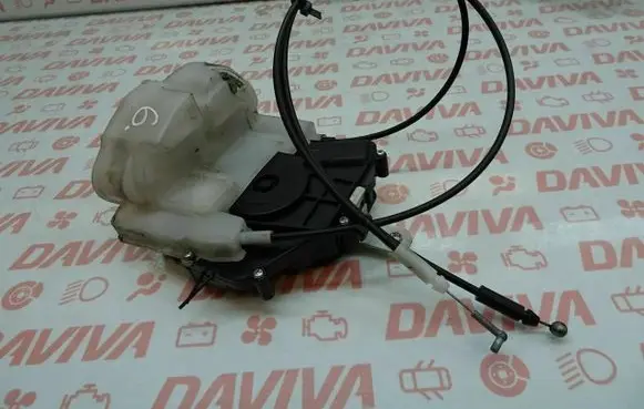 Subaru Impreza III Front door lock