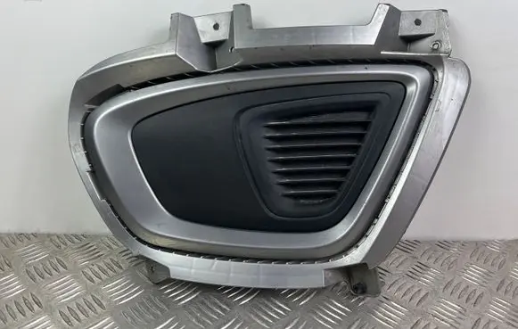 KIA Sorento Front fog light trim/grill 86525C6000