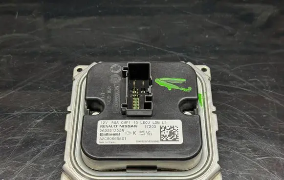 Renault Clio IV Xenon control unit/module 260551225R A2C90665801