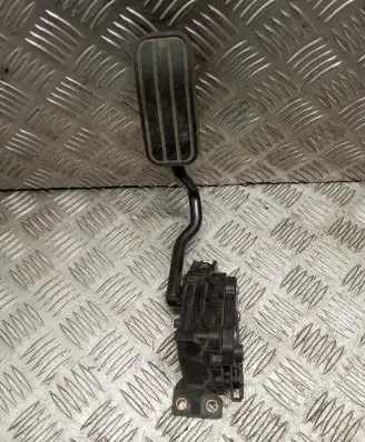 Volkswagen Sharan Accelerator throttle pedal 7M3721603A