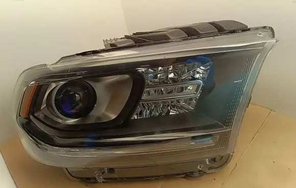 Dodge Durango Headlight/headlamp