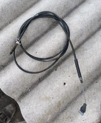 Subaru Legacy Engine bonnet/hood lock release cable 
