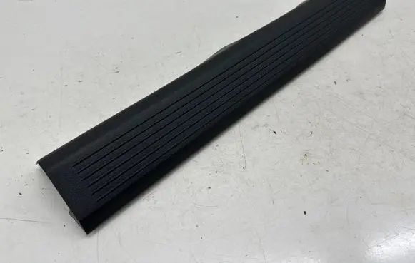 Nissan Qashqai J12 Front sill trim cover 769B56UA2A