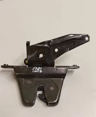BMW 5 E39 Tailgate/trunk/boot lock/catch/latch 8236897