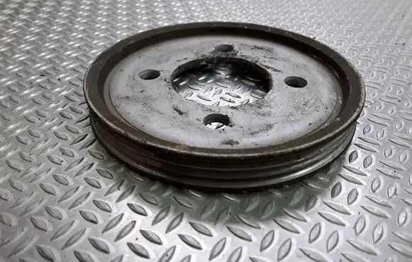 Renault Megane I Crankshaft pulley 7700866060