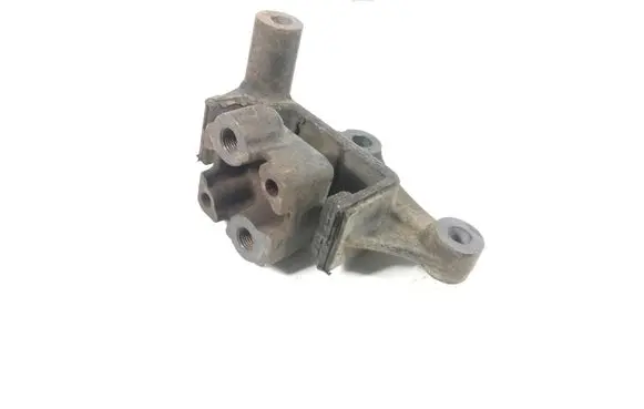 Honda FR-V Gearbox mount 50860-SKN-E00