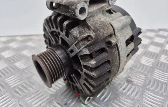 Mercedes-Benz Sprinter W907 W910 Generator/alternator A0009068404 2624038C 418002314