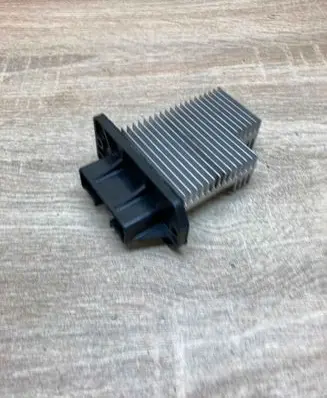 Toyota Avensis T220 Heater blower motor/fan resistor 4993002090