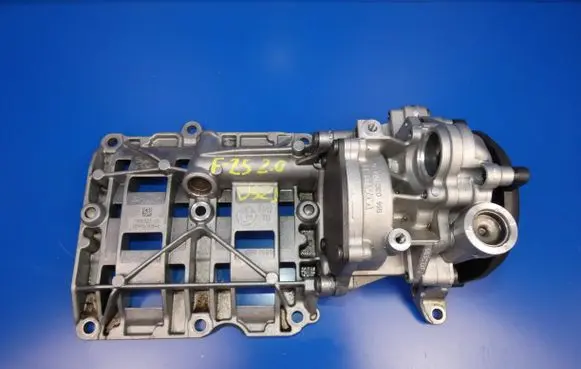 BMW X3 F25 Oil pump 7810823 10091600846