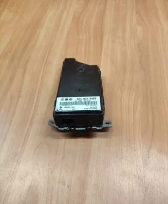 Volkswagen Tiguan USB control unit 5N0035342B 1000001004 7667771122