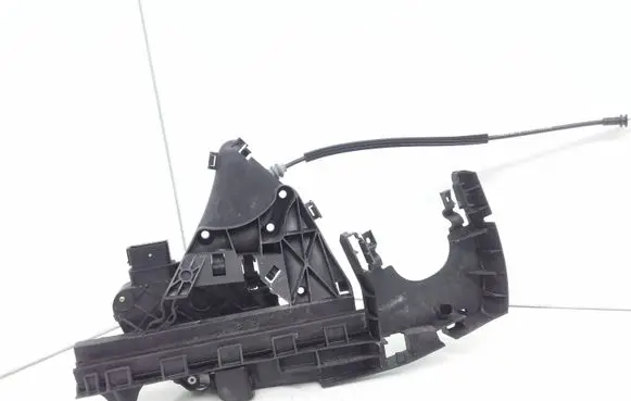 Volvo V50 Front door lock 30699787