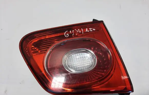 Volkswagen Tiguan Tailgate rear/tail lights 5N0945093C
