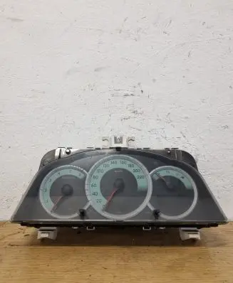 Toyota Corolla Verso AR10 Speedometer (instrument cluster) 838000F060