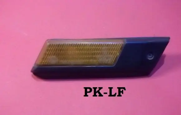 BMW 5 E34 Front fender indicator light 8357050
