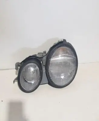 Mercedes-Benz E W210 Headlight/headlamp 147551LI