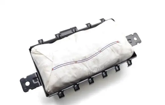 Passenger airbag