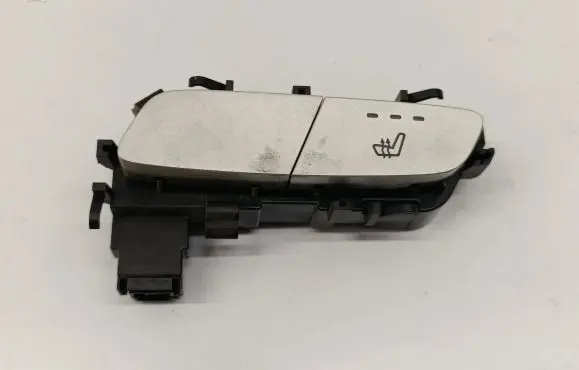 Mercedes-Benz C W205 Seat heating switch A2139057502